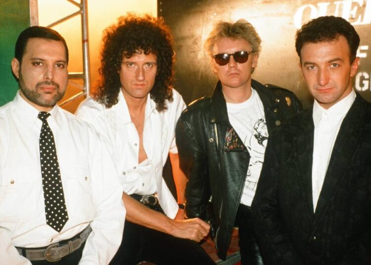 Tarihin en büyük satışı: Queen'in müzik hakları 1 milyar sterline satıldı 1 Tarihin en büyük satışı: Queen’in müzik hakları 1 milyar sterline satıldı