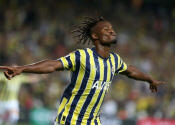 Batshuayi’ye telefon: Bizimle kal