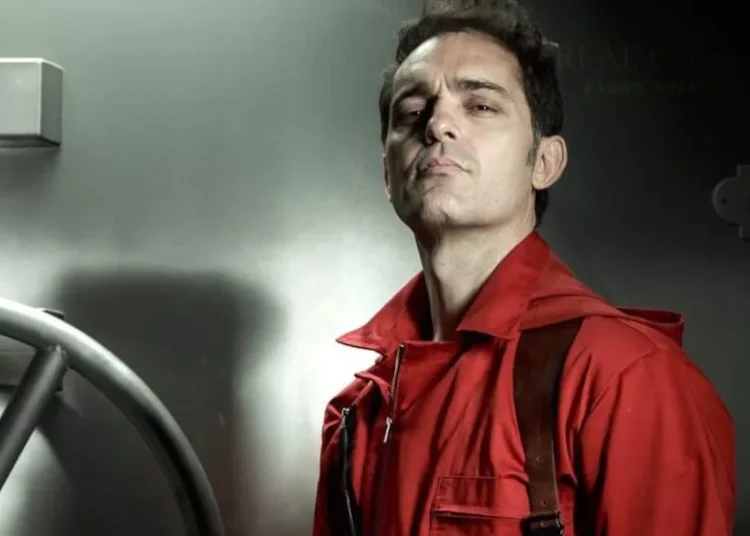 La Casa de Papel'in Berlin'inden Filistin'e destek 1 La Casa de Papel’in Berlin’inden Filistin’e destek