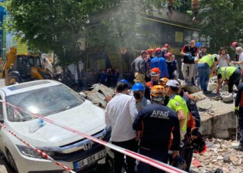 İstanbul’da çöken binanın sahibi tutuklandı