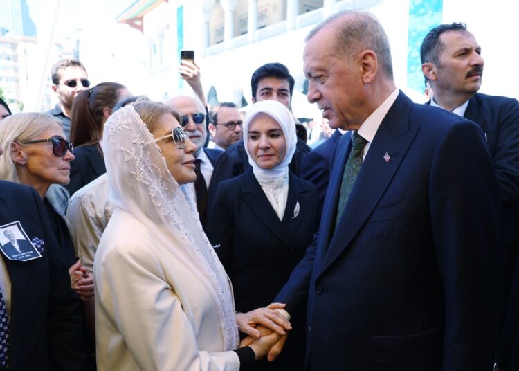 Tansu Çiller’in eşi Özer Uçuran Çiller için cenaze töreni düzenlendi