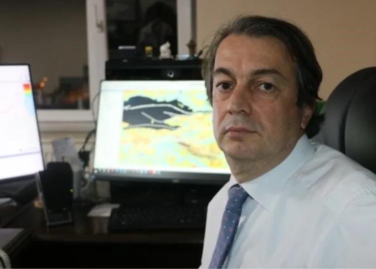 Ege faylarına dikkat çektikten saatler sonra Marmaris 4,7’lik deprem 1 Ege faylarına dikkat çektikten saatler sonra Marmaris 4,7’lik deprem