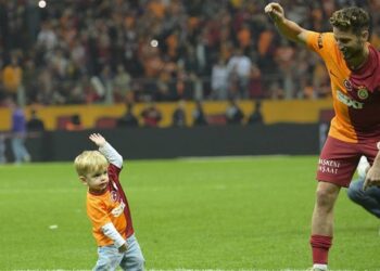 Mertens, Galatasaray kararını verdi ve futbolu bırakacağı tarihi açıkladı