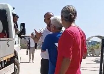 Sınav saatinde okulun elektriği kesildi, veliler tepki gösterdi