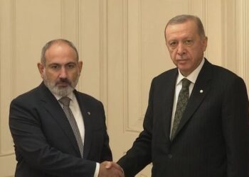 Cumhurbaşkanı Erdoğan, Paşinyan ile görüştü 4 Cumhurbaşkanı Erdoğan, Paşinyan ile görüştü