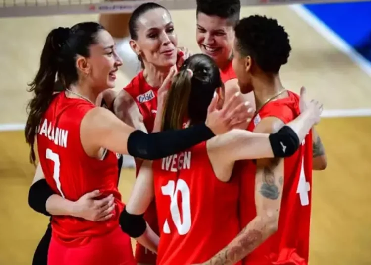Filenin Sultanları, Dominik Cumhuriyeti’ni de rahat geçti: 3-1 1 Filenin Sultanları, Dominik Cumhuriyeti’ni de rahat geçti: 3-1