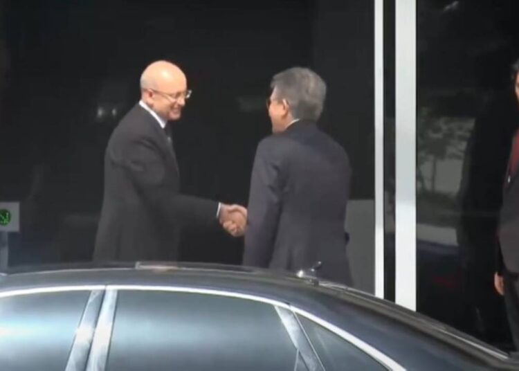 CHP’nin ekonomiden sorumlu gölge bakanı Yalçın Karatepe ile Mehmet Şimşek görüştü 1 CHP’nin ekonomiden sorumlu gölge bakanı Yalçın Karatepe ile Mehmet Şimşek görüştü