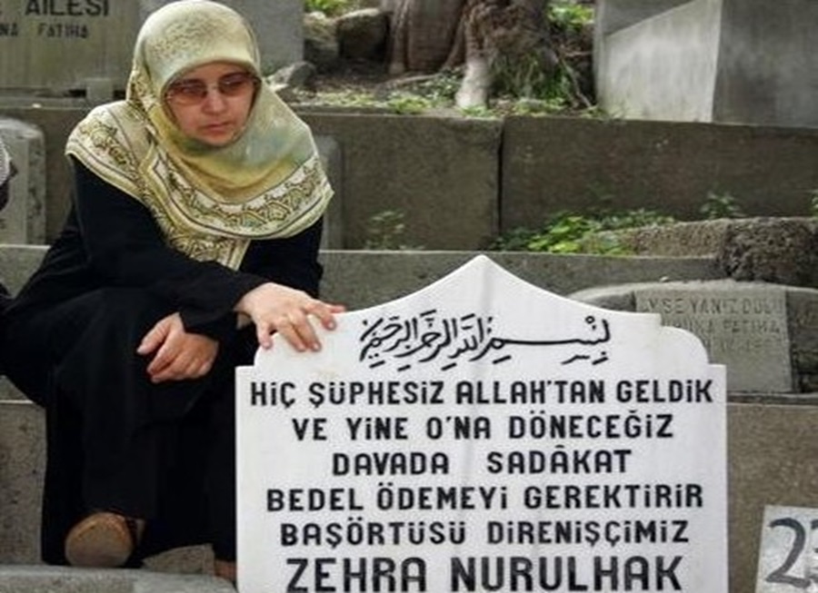 Başörtüsü eylemlerinden hapis yatan Hüda Kaya, yeniden girdiği cezaevinden tahliye edildi 5 Başörtüsü eylemlerinden hapis yatan Hüda Kaya, yeniden girdiği cezaevinden tahliye edildi