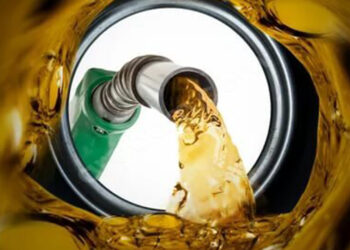 Benzin ve motorin fiyatına bu gece indirim geliyor