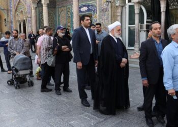 İran, yeni cumhurbaşkanını seçmek için sandık başında