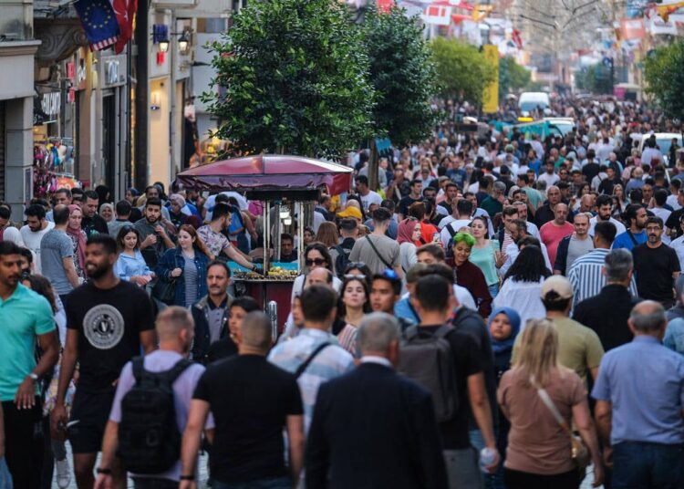 İşsizlik nisan ayında yüzde 8,2'ye yükseldi 1 TÜİK açıkladı: Gerçek işsizlik yüzde 27,2’ye yükseldi