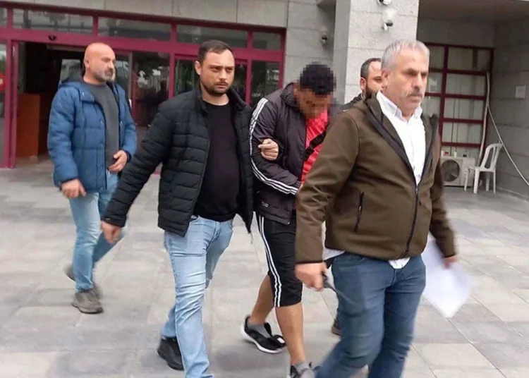 Kurye Ata Emre Akman cinayeti: Saldırgan 18 yaşından büyük olabilir 1 Kurye Ata Emre Akman cinayeti: Saldırgan 18 yaşından büyük olabilir