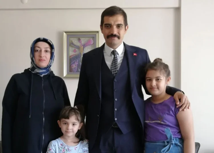 "Sinan Ateş’in küçük kızı annesinin de öldürülmesinden korktuğu için dışarı çıkmasını istemiyor" 1 “Sinan Ateş’in küçük kızı annesinin de öldürülmesinden korktuğu için dışarı çıkmasını istemiyor”