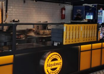 Maydonoz Döner İzmir’e uzandı