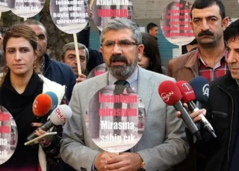 Tahir Elçi cinayetinde sanık polisler beraat etti