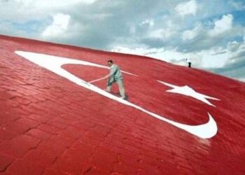 Mümtaz’er Türköne yazdı I Türklük ve Türkiyelilik