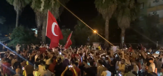 Suriye’de Türk bayrağına yönelik saldırılarla ilgili resen soruşturma başlatıldı