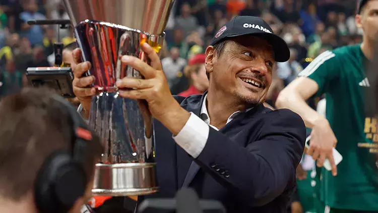 Ergin Ataman, 4 yıl daha Panathinaikos'ta! 1 Ergin Ataman, 4 yıl daha Panathinaikos’ta!