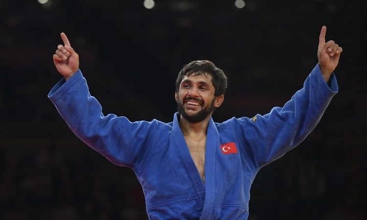 Milli judocu Salih Yıldız, Paris 2024'te yarı finale yükseldi 1 Milli judocu Salih Yıldız, Paris 2024’te yarı finale yükseldi