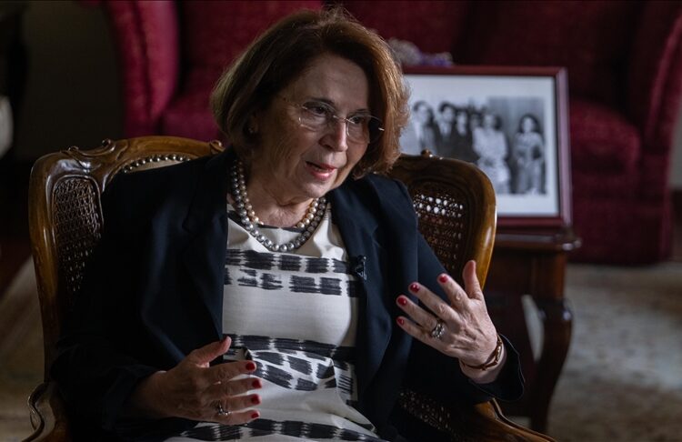 50 yıl önce 'tatile çıkan Ayşe' ilk kez konuştu! 1 50 yıl önce ‘tatile çıkan Ayşe’ ilk kez konuştu!