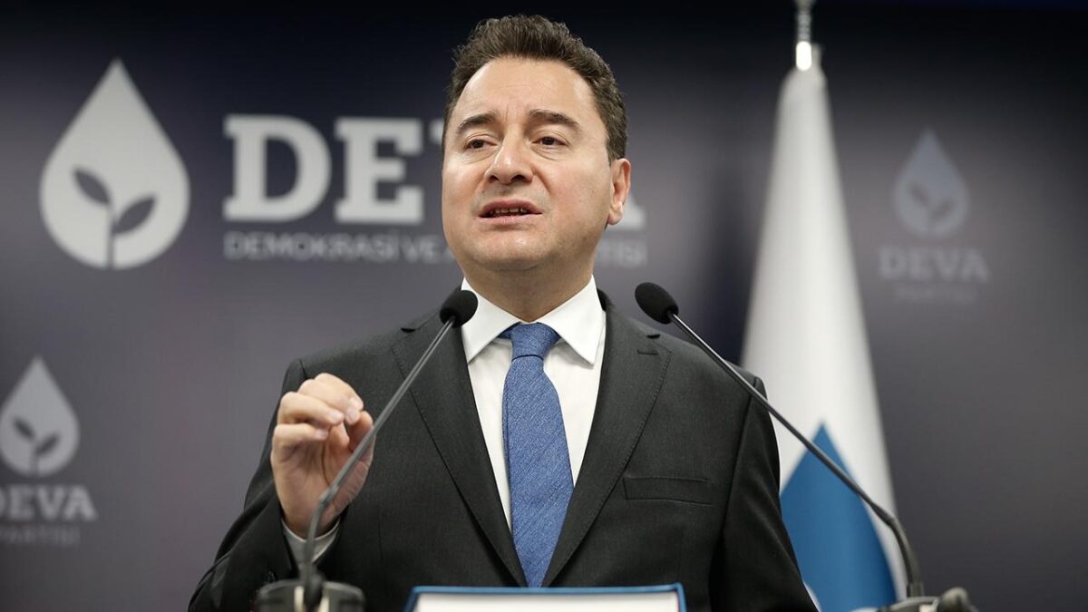 Babacan: Bahçeli’nin bir ayağı siyasetin, öbür ayağı mafyanın içinde 2 Babacan: Bahçeli’nin bir ayağı siyasetin, öbür ayağı mafyanın içinde