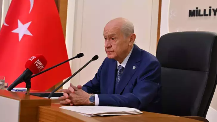 Aslı Güney yazdı l “MHP ve ülkücü gençlik sokakta olmayacaktır” 1 Babacan: Bahçeli’nin bir ayağı siyasetin, öbür ayağı mafyanın içinde