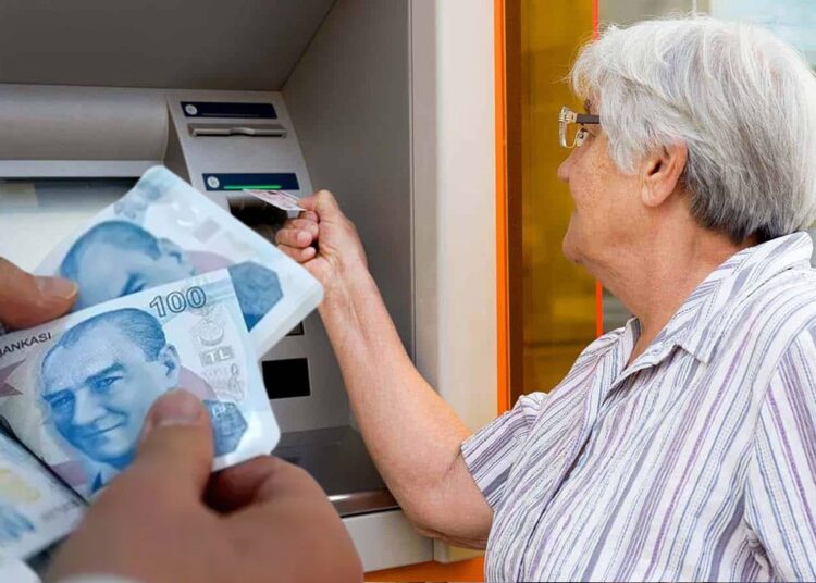 Şimşek'ten emekli maaşlarına zam sinyali: Uygularız 1 Garantili müteahhitlere var, emekliye bütçe yok