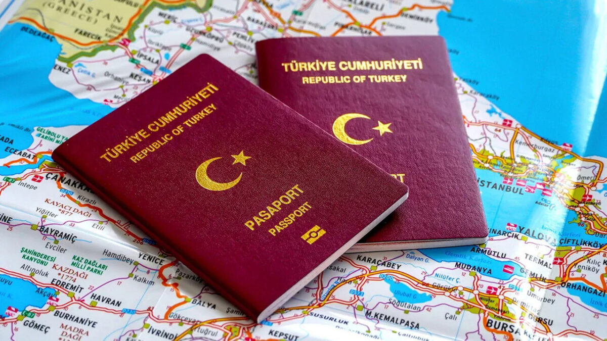 Ergin Ataman vize problemine isyan etti: Ailem Yunanistan'a gelemiyor! 2 Ergin Ataman vize problemine isyan etti: Ailem Yunanistan'a gelemiyor!
