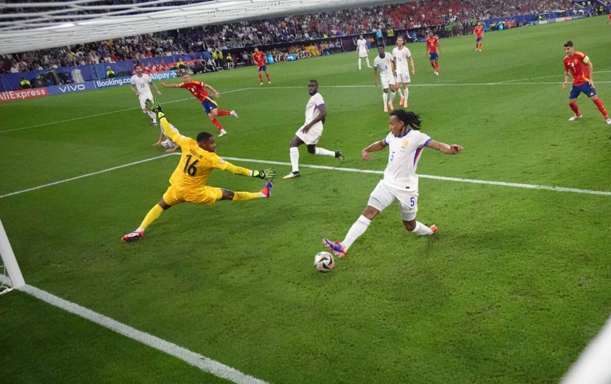 EURO 2024'ün ilk finalisti İspanya oldu