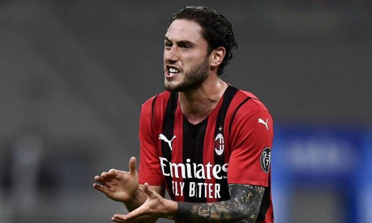 Galatasaray’dan Milan’ın sağ bekine teklif