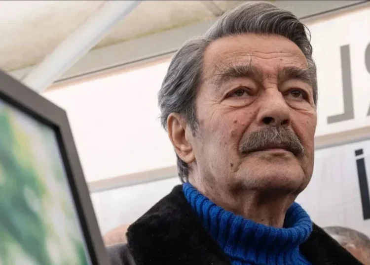 Usta oyuncu Kadir İnanır yoğun bakıma kaldırıldı 1 Usta oyuncu Kadir İnanır yoğun bakıma kaldırıldı