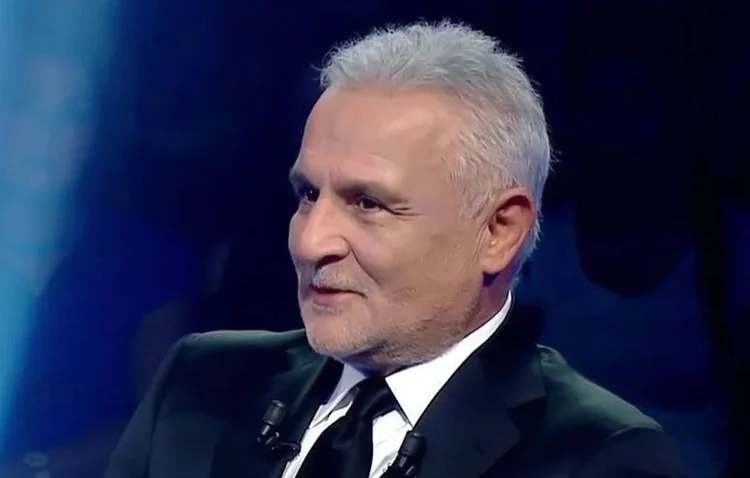 10 yıldır komada olan Kenan Işık hayatını kaybetti 1 10 yıldır komada olan Kenan Işık hayatını kaybetti