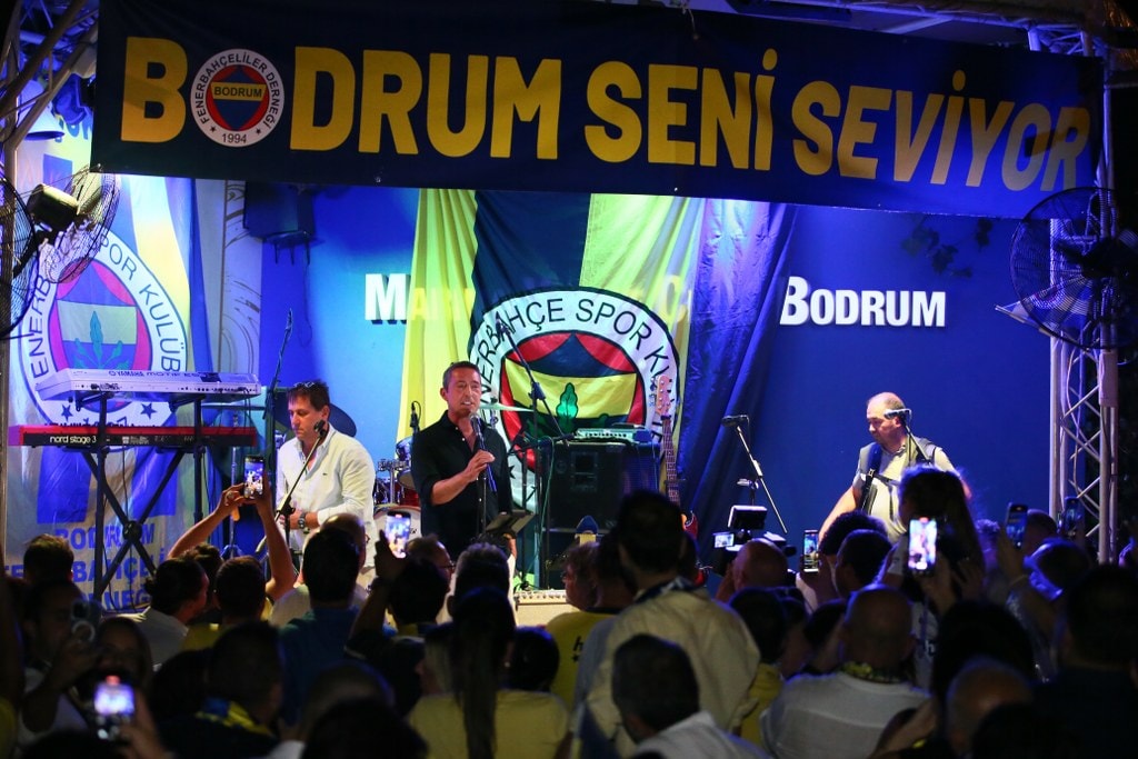 Koç: Cumhurbaşkanımızın adını kullanarak işler yapılıyor 3 Koç: Cumhurbaşkanımızın adını kullanarak işler yapılıyor