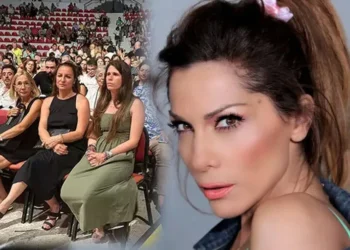 Çeşme’ye konsere gelen Yunan şarkıcı, Türk bayrağının indirilmesini isteyince kriz çıktı