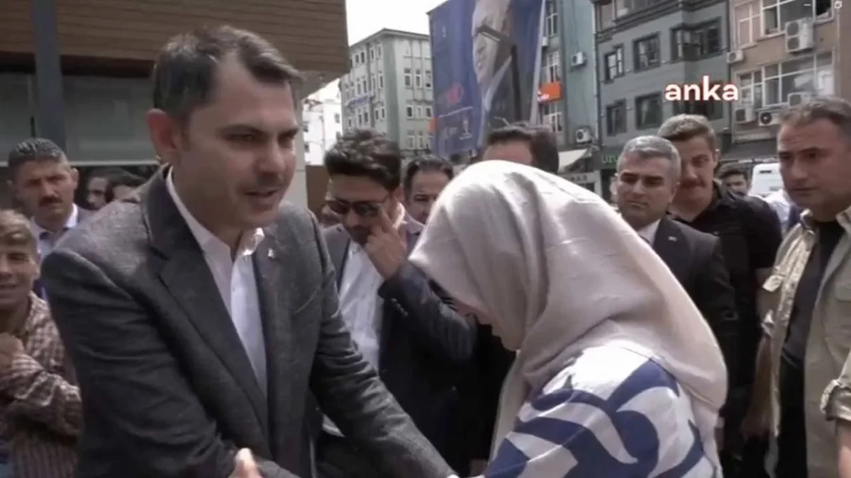 Murat Kurum emekli kadına dilenci muamelesi yaptı 2 Murat Kurum emekli kadına dilenci muamelesi yaptı