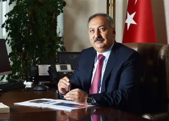 Cumhurbaşkanlığı İdari İşler Başkanı Metin Kıratlı, AYM üyeliğine atandı