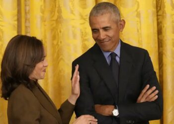 Kamala Harris, Obama çiftinin de tam desteğini aldı