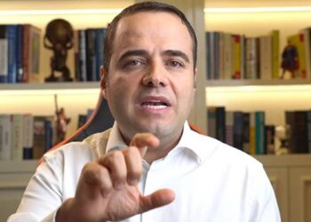 Özgür Demirtaş’a tehdit: ‘Sıranı bekle, bunlar daha fragman’