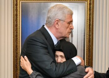 Sinan Ateş’in annesi ve ablası, Özgür Özel ve Müsavat Dervişoğlu ile görüştü