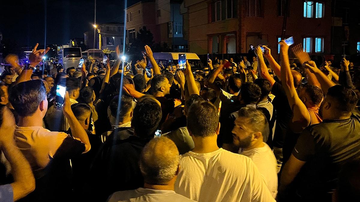 Suriye uyruklu kişi çocuğu taciz etti, Kayseri'de halk ayaklandı 6 Suriye uyruklu kişi çocuğu taciz etti, Kayseri'de halk ayaklandı