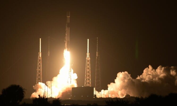 Türksat 6A bu gece yörüngesine fırlatılıyor