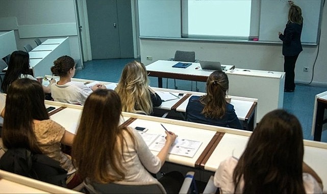 Devlet üniversitelerindeki 2’nci öğretim programları kapatıldı 1 Devlet üniversitelerindeki 2’nci öğretim programları kapatıldı