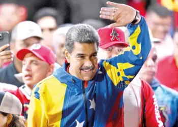 Venezuela’da Maduro da muhalefet de kazandık diyor