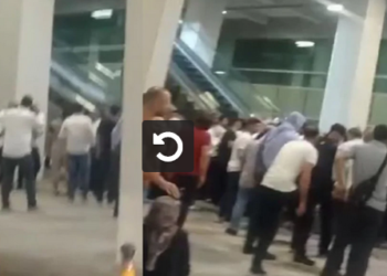 İzmir Metrosu’ndan sonra Diyarbakır Havalimanı’nda yürüyen merdiven kazası 1 İzmir Metrosu’ndan sonra Diyarbakır Havalimanı’nda yürüyen merdiven kazası