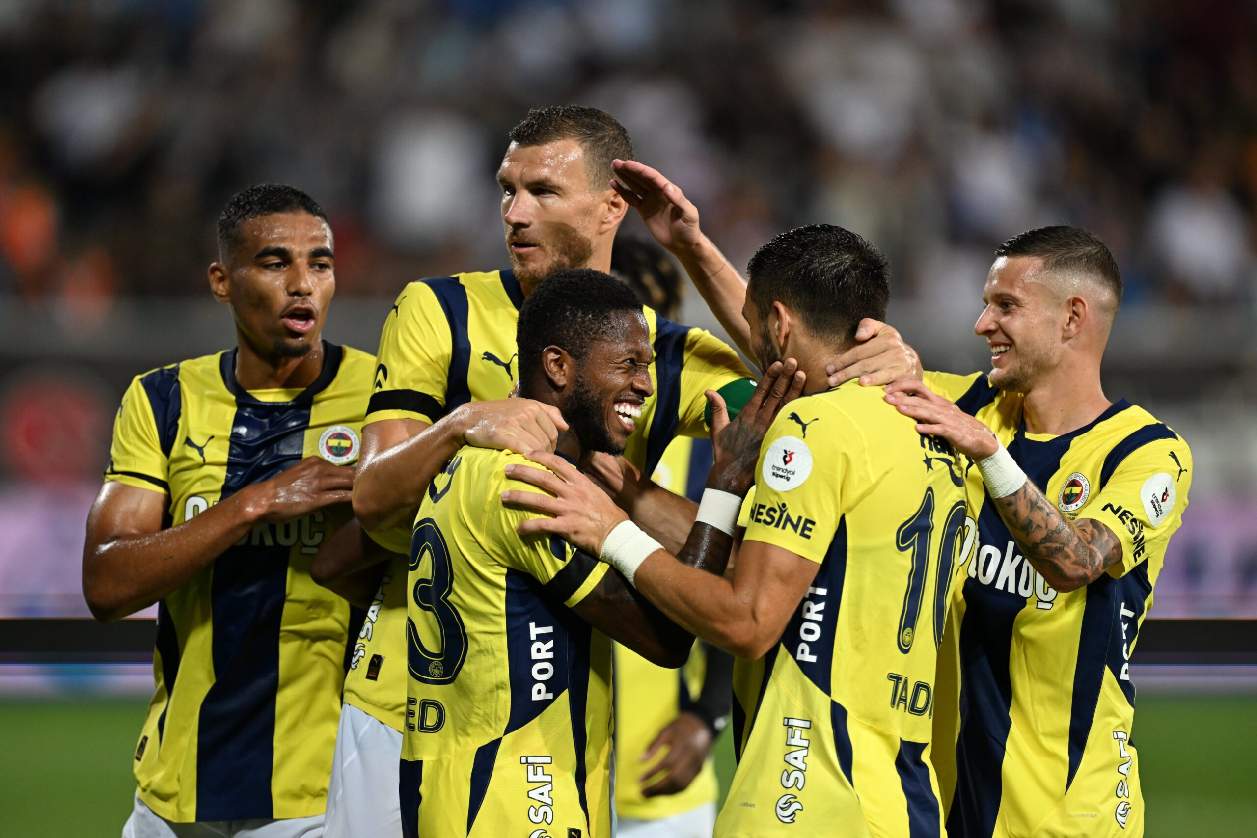 Rize'de Fred'in gecesi: Fenerbahçe farklı kazandı 2 Rize'de Fred'in gecesi: Fenerbahçe farklı kazandı