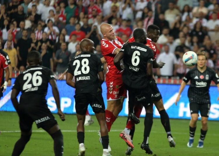 Beşiktaş, Samsunspor deplasmanında 3 puanı yeni transferleri ile kazandı 1 Beşiktaş, Samsunspor deplasmanında 3 puanı yeni transferleri ile kazandı
