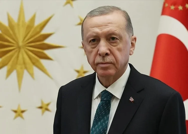 Cumhurbaşkanı Erdoğan: Hukukun dışına çıkanın gözünün yaşına bakmayız 1 Cumhurbaşkanı Erdoğan: Hukukun dışına çıkanın gözünün yaşına bakmayız