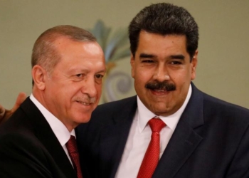 Erdoğan, Venezuela’daki tartışmalı seçimin galibi Maduro’yu Türkiye’ye davet etti