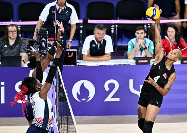 Filenin Sultanları, Paris 2024'te çeyrek finali garantiledi 1 Filenin Sultanları, Paris 2024’te çeyrek finali garantiledi