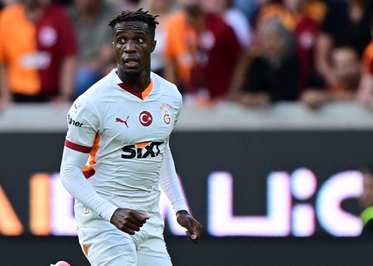 Galatasaray, rakamı kabul etti: Zaha takımdan ayrılabilir 1 Galatasaray, rakamı kabul etti: Zaha takımdan ayrılabilir